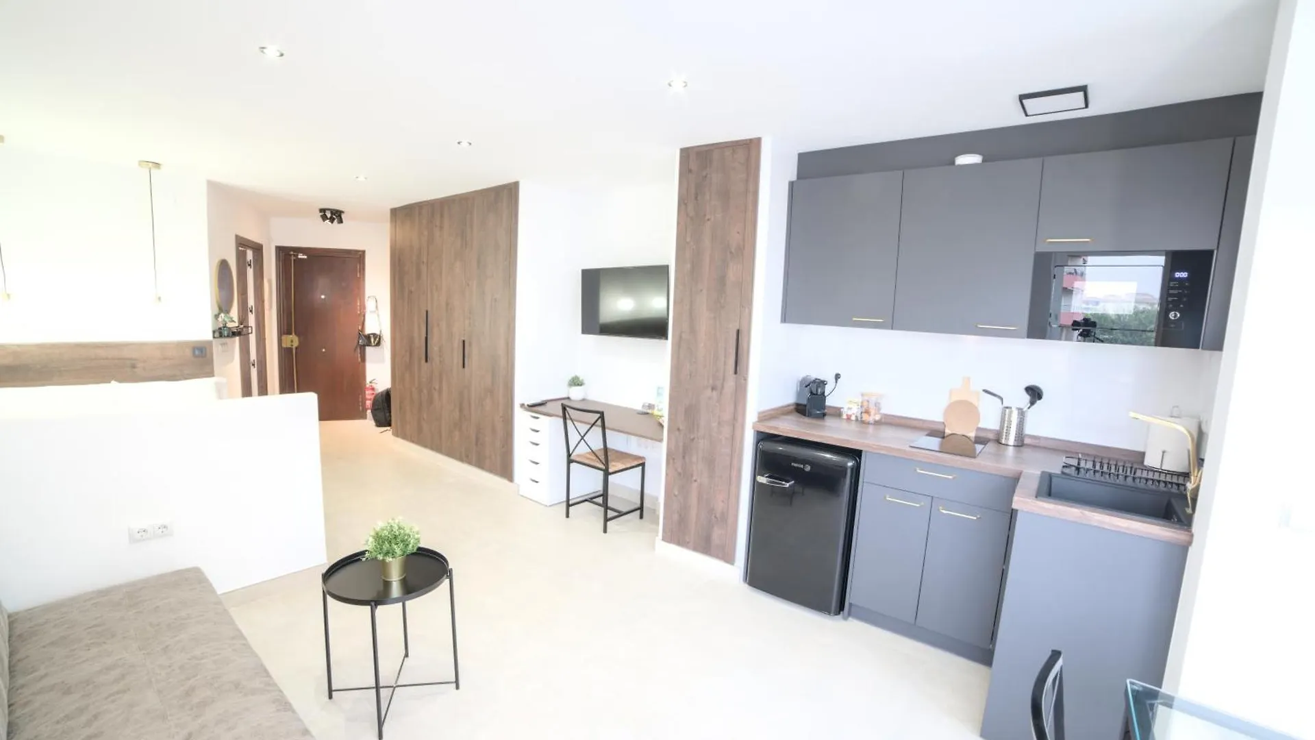 Estudio Playa & Centro - Piscina Y Todo A Pie Fuengirola 0*,